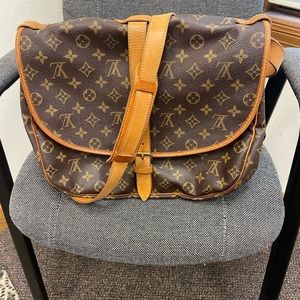 Louis Vuitton Saumur 35 monogram crossbody handbag